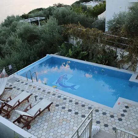 Euphoria - South Crete * Achlia